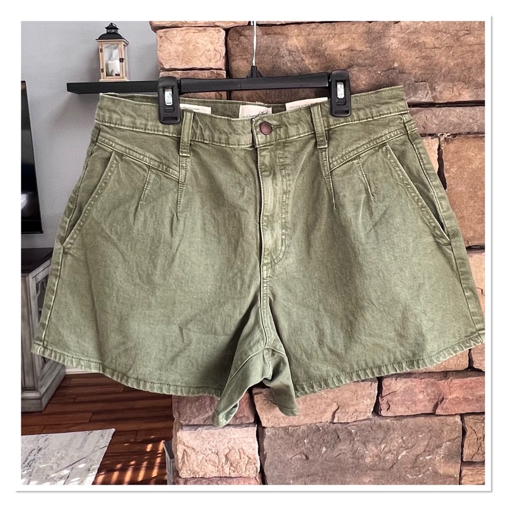 UNIVERSAL TREAD Olive Green Women's A-Line Shorts